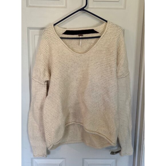 Free People Sweaters - Free People Cream Knit V-Neck Long Sleeve Alpaca Blend Sweater Size Large